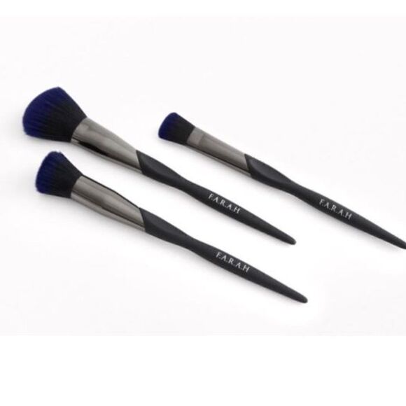 🔥F.A.R.A.H.🔥 Stippling Brush Set  - Picture 1 of 5